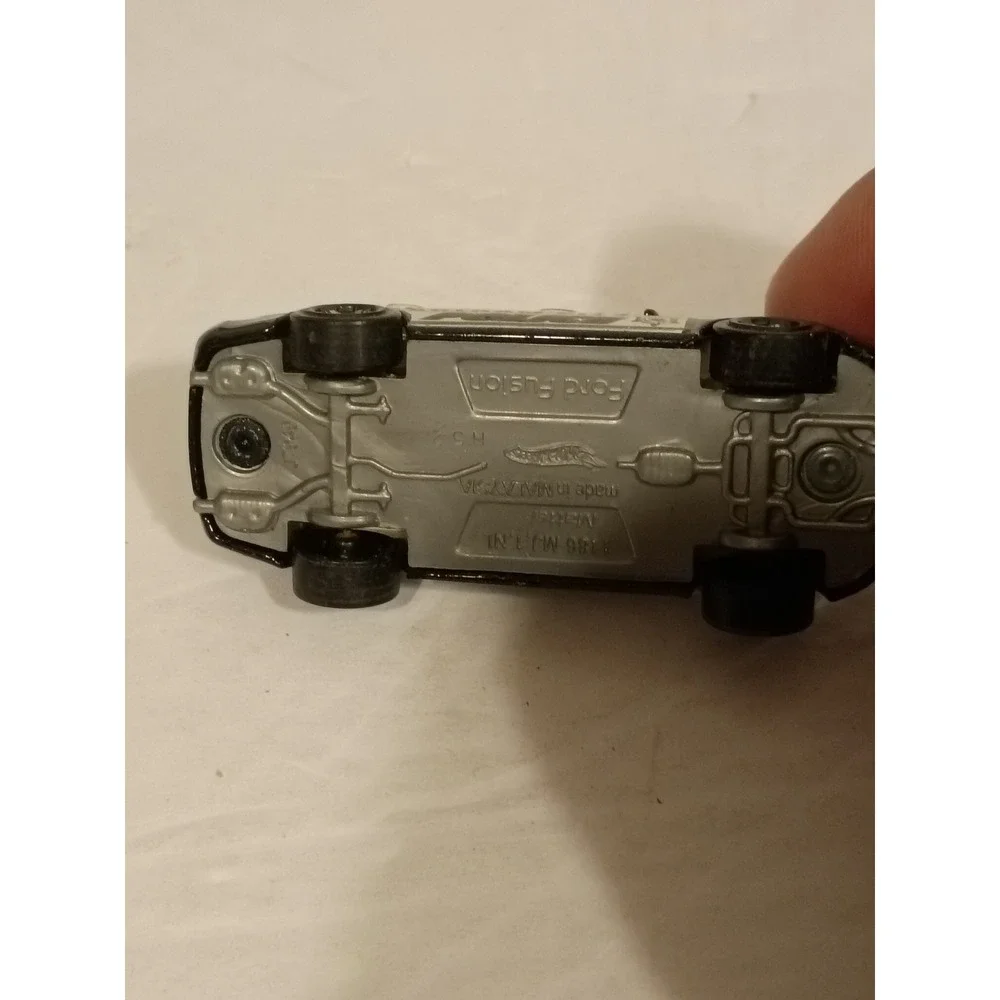 Hot Wheels Ford Fusion Gotham City Police Car GCPD Batman DC Comics Black White